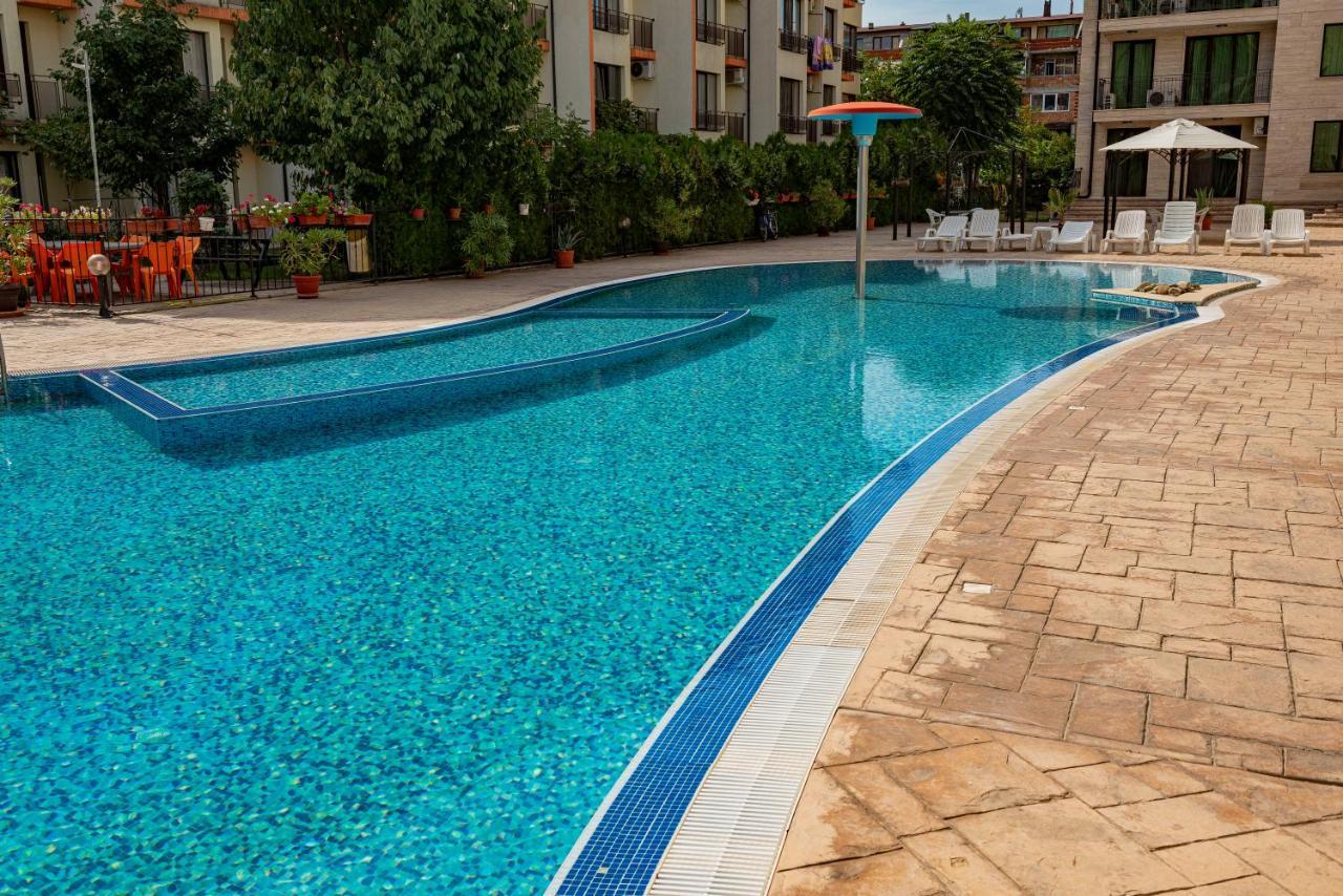 Amadeus Lux - Menada Apartments Sunny Beach Esterno foto