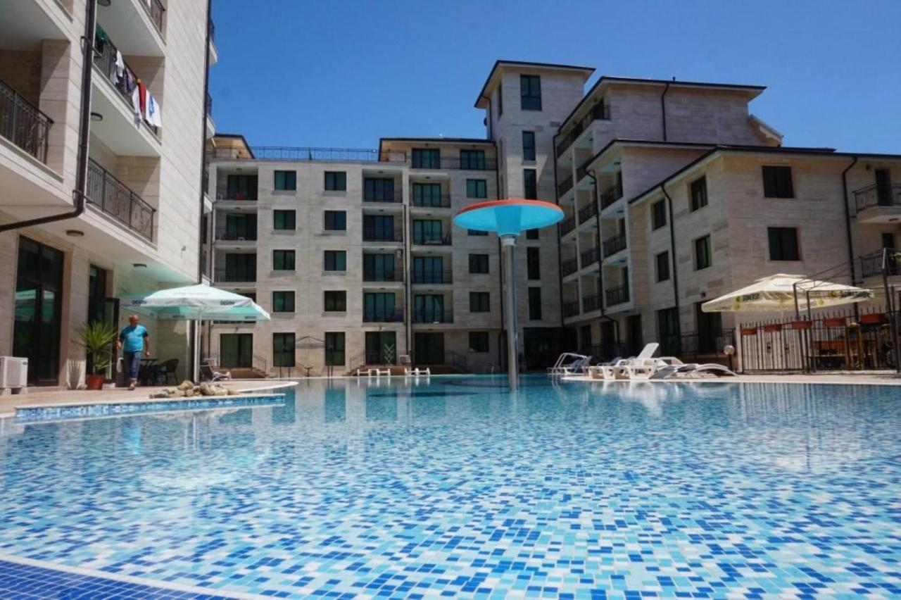 Amadeus Lux - Menada Apartments Sunny Beach Esterno foto