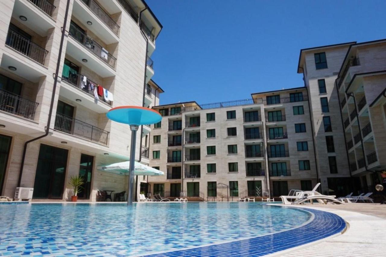 Amadeus Lux - Menada Apartments Sunny Beach Esterno foto