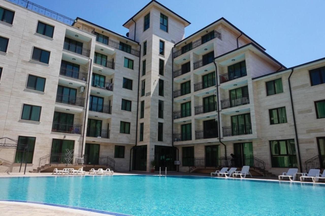 Amadeus Lux - Menada Apartments Sunny Beach Esterno foto